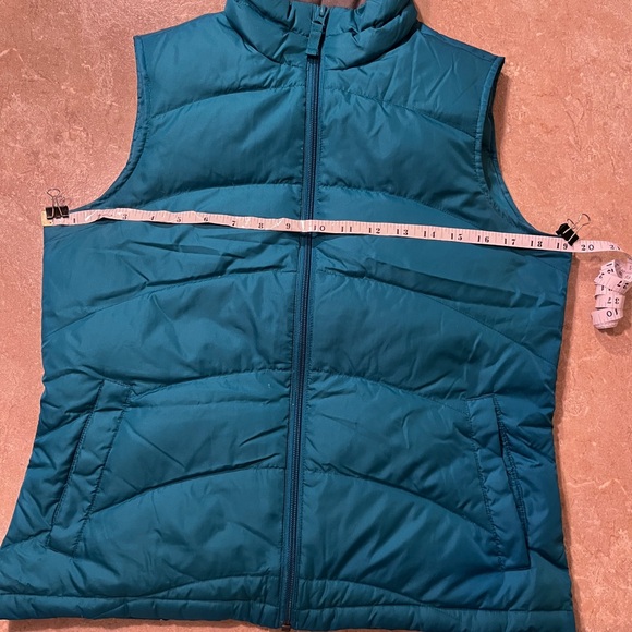 Lands’ End Teal Down Vest - Picture 7 of 8